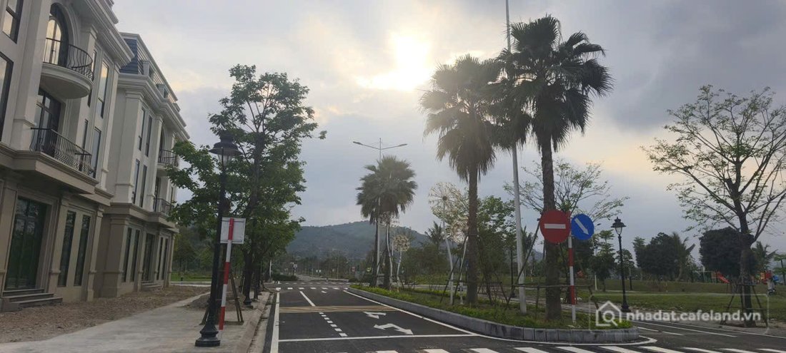 Bán đất thổ cư: BÁN ĐẤT NỀN CENTREVILLE LƯƠNG SƠN 123M² – MẶT TIỀN 6M – ĐÓN SÓNG