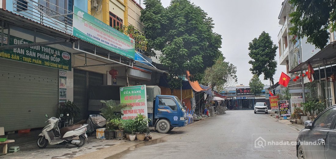 Bán đất thổ cư: Ngon ! Lô phố chợ Lương Sơn đường lớn trục vào Khu RiverView