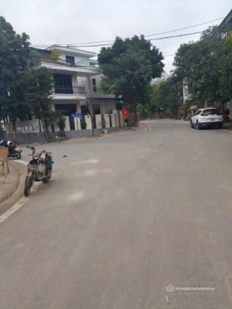 Bán nhà riêng: Bán nhà biệt thự 4PN, 2WC, 320m2 tại Khúc Hạo, Nam Cường, TP.Lào 