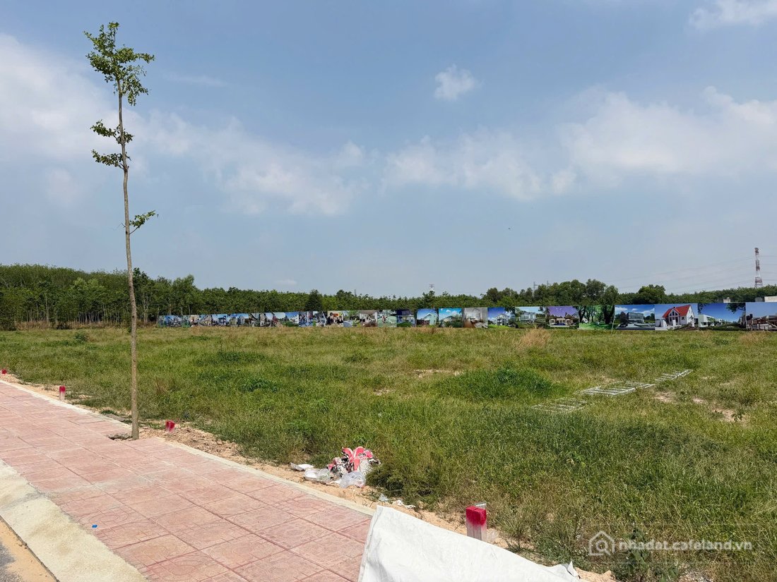 Bán đất thổ cư: Mở bán DA The Win City xã Trừ Văn Thố, TPHCM. DT 200m2 giá 1tỷ79