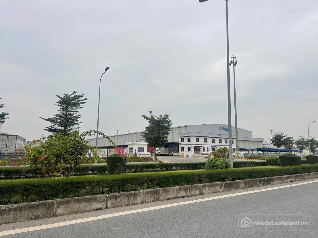 Bán kho, nhà xưởng: Bán 10.000 m... Nhiều diện tích theo yêu cầu tại khu công ng