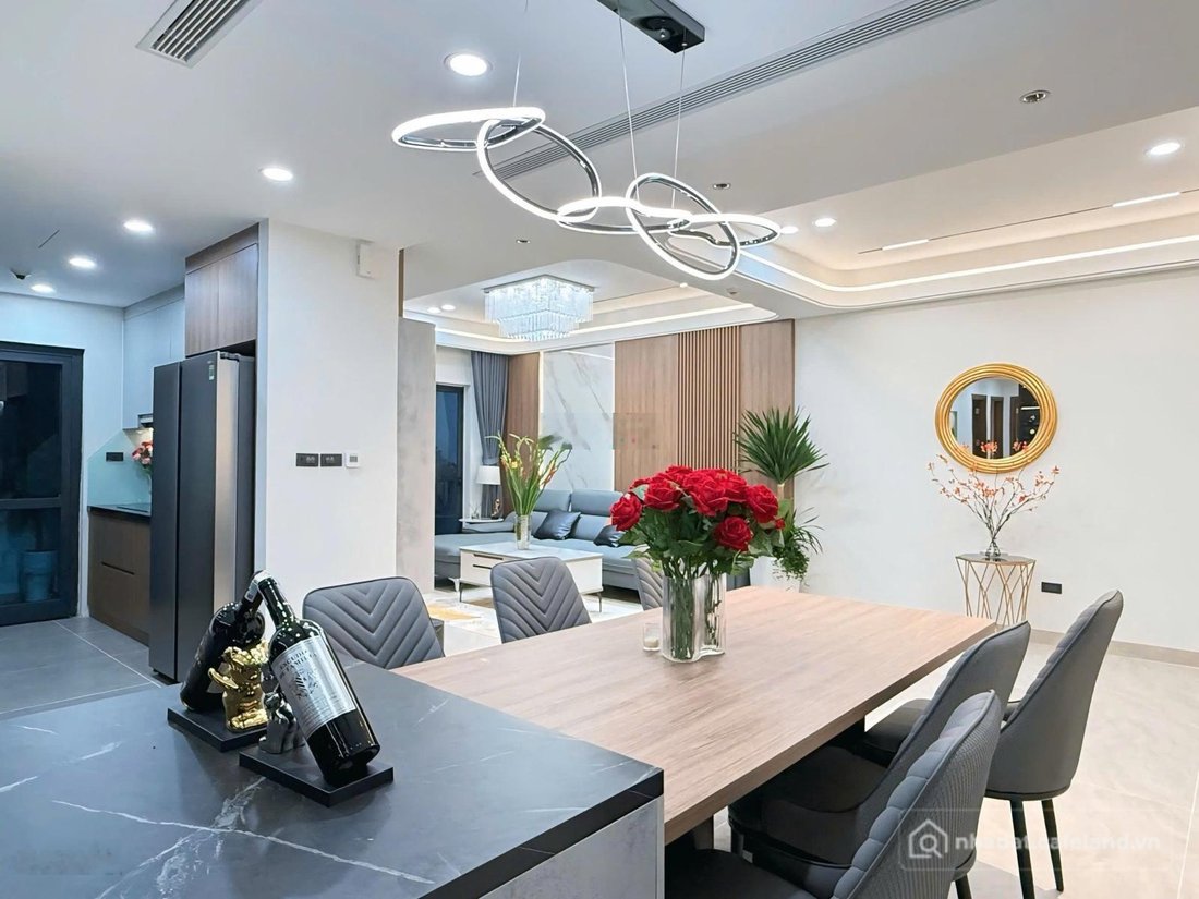 Bán căn hộ chung cư: Chính chủ cần bán gấp căn 3 phòng ngủ tại Bea Sky! Giá cả t