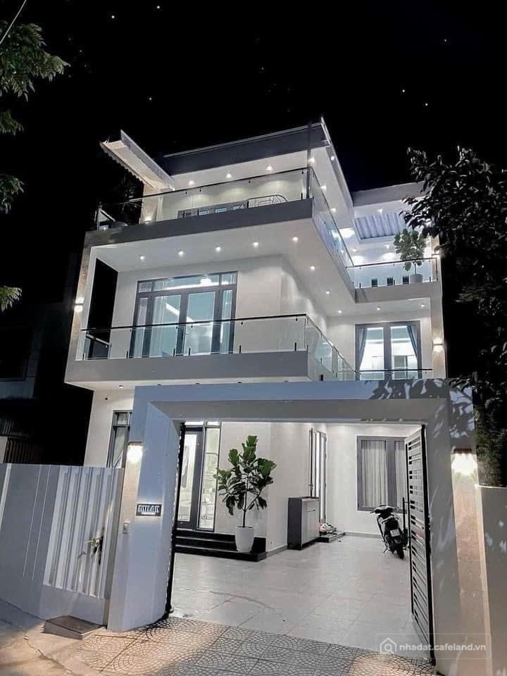 Bán nhà riêng:  BÁN NHÀ MẶT TIỀN ĐƯỜNG TẬP ĐOÀN 2 – BÌNH CHÁNH  Diện tích: 5 x