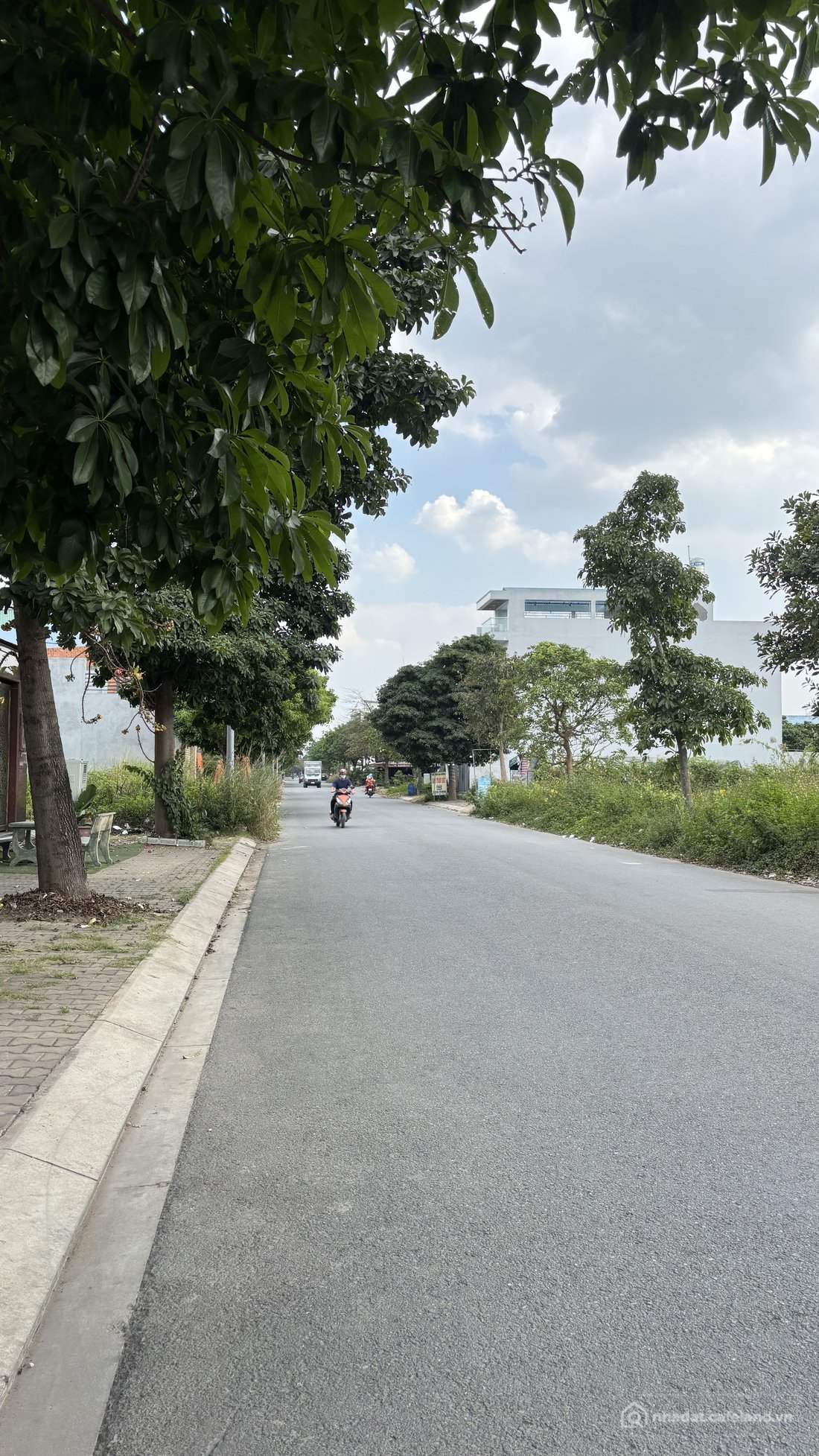 Bán đất thổ cư: Bán đất ngang 6m giá 8 tỷ tại Đường số 2 Xã Tân Vĩnh Lộc khu dân