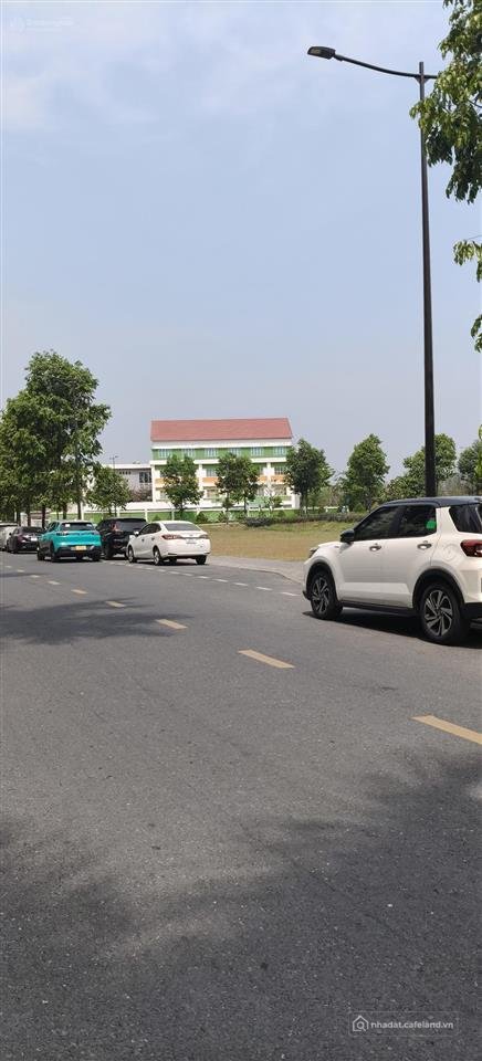Bán nhà riêng: Bán nhà ngay khu dân cư gia hoà, bình chánh, 5x21, 3 tầng, nhỉnh 