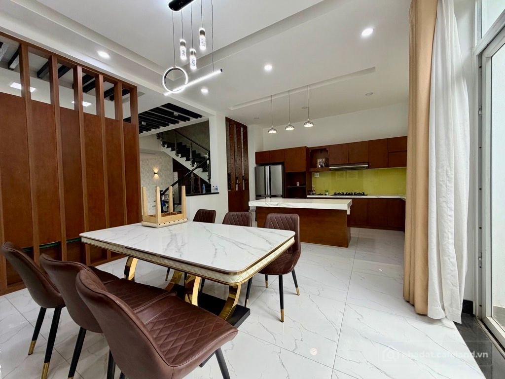 Bán nhà riêng: BIỆT THỰ MINI GẦN BẾN XE QUẬN 8, KHU CÔNG CHỨC, DOANH NHÂN, NGHỆ 