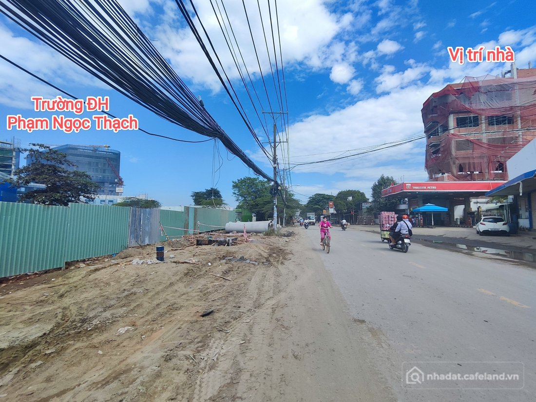 Bán nhà riêng: BÁN OR CHO THUÊ NHÀ 4,5 TẤM ĐỐI DIỆN ĐH PHẠM NGỌC THẠCH