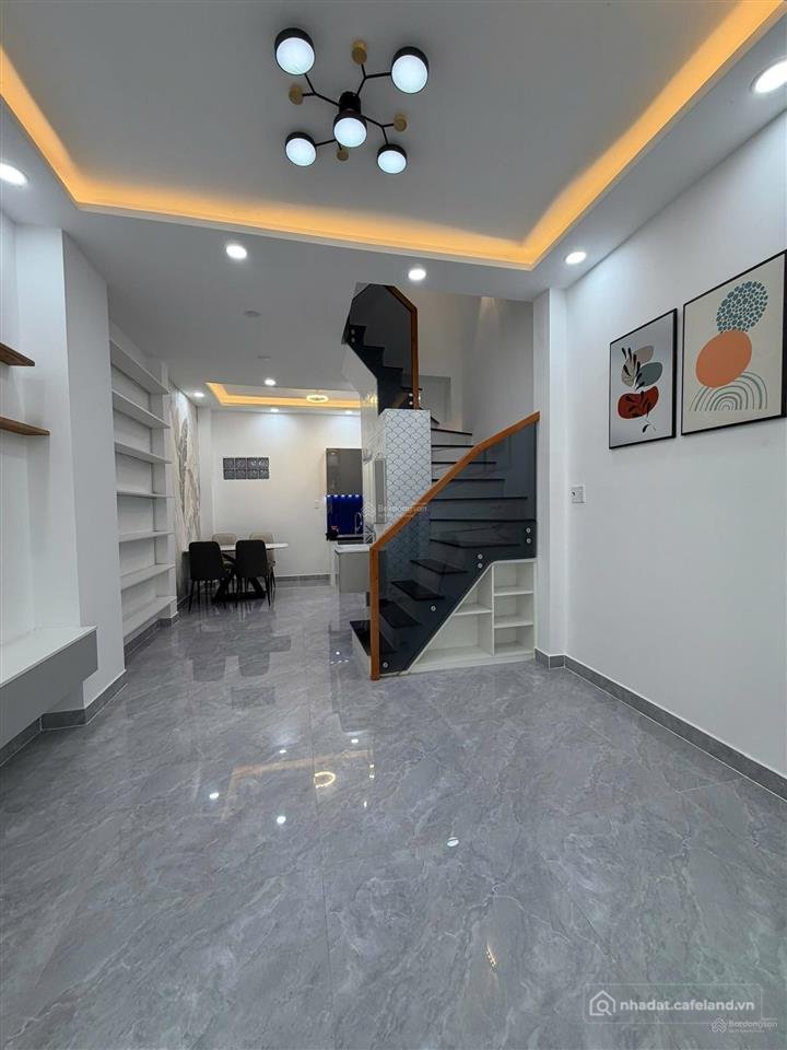 Bán nhà riêng: Bán nhà chính chủ đẹp ngay cầu nguyễn tri phương đối diện chùa an