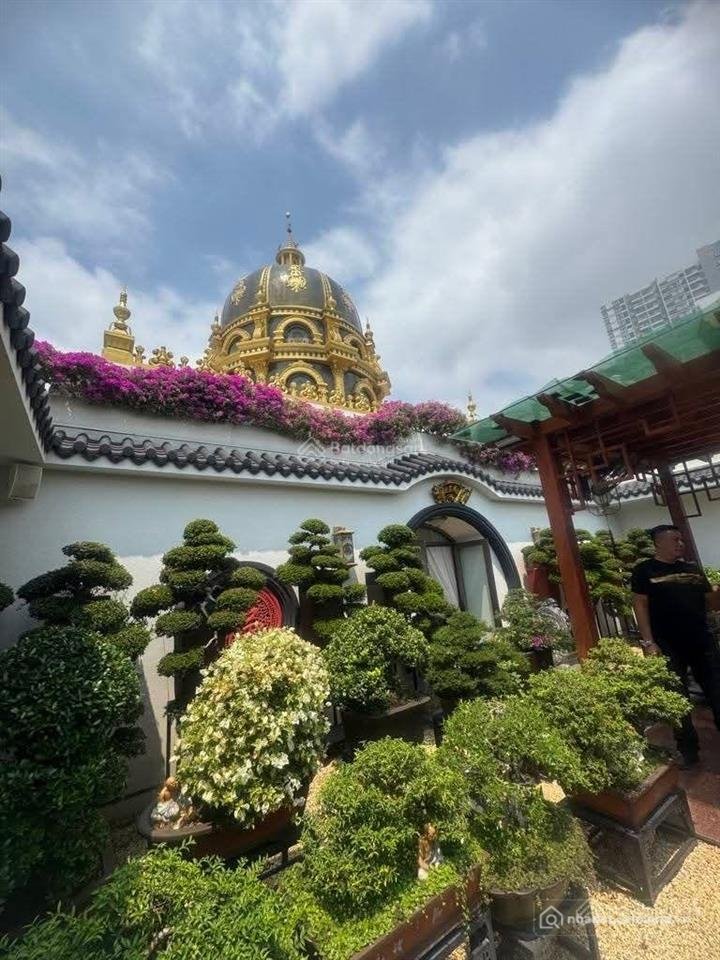 Bán nhà riêng: Biệt phủ hoàng gia, mt trần văn kiểu, dt 1.200m, công trình quy m