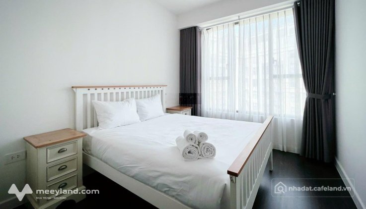 Bán căn hộ chung cư: Bán căn hộ 2PN.2WC The Tresor Q.4, giá 7tỷ950 all in, diện 