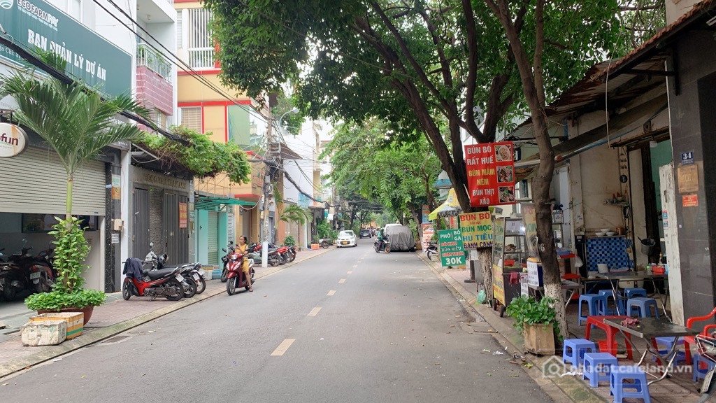 Bán nhà riêng: MẶT TIỀN KINH DOANH NGUYỄN GIẢN THANH, BẠCH MÃ, CƯ XÁ BẮC HẢI. 4 