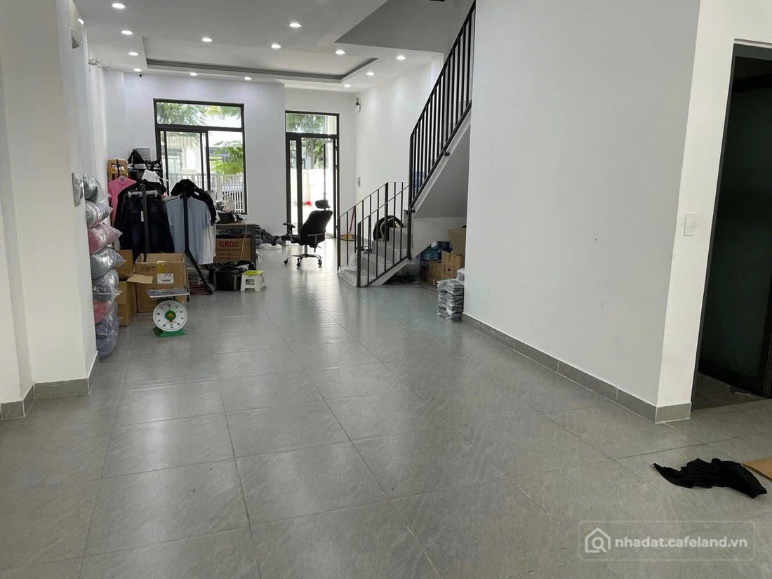 Cho thuê nhà riêng: BDS HVL [NC] NHÀ PHỐ LAKEVIEW CITY NỘI THẤT CƠ BẢN