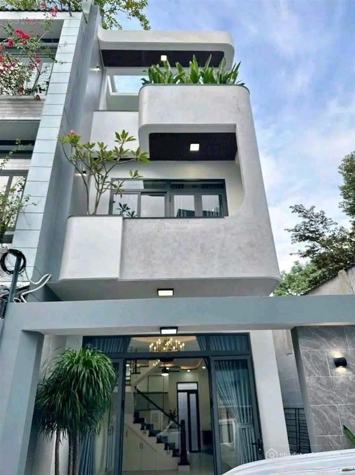 Bán nhà riêng: Trung tâm sài gòn bán gấp 3,2 tỷ. nhà 52m2 xây 4 tầng, phạm ngọc 