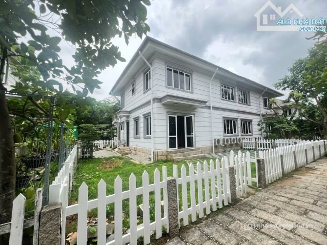 Cho thuê nhà riêng: Cho thuê biệt thự Phường Hiệp Bình. Garden Home, Quốc Lộ 13