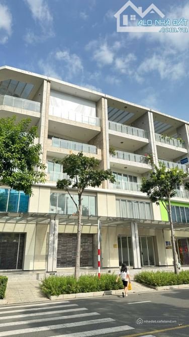 Cho thuê văn phòng: Cần cho thuê Shophouse mới 4,5 tầng Siêu Vip Khu Đô Thị Sala