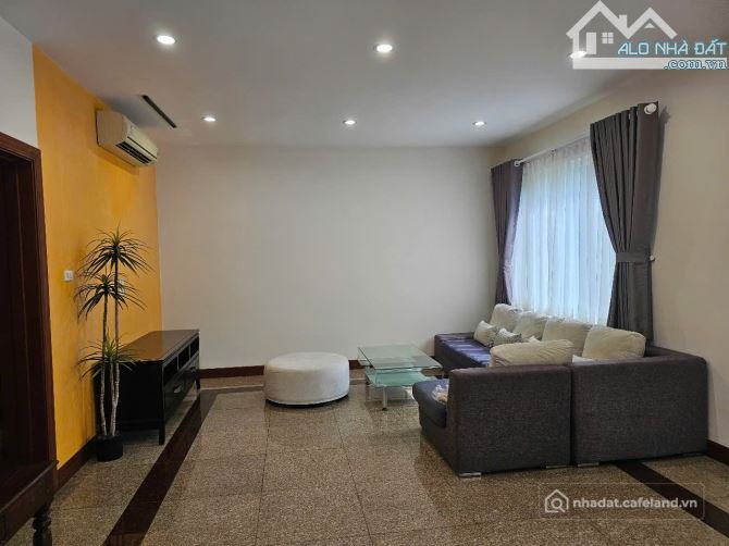 Cho thuê nhà riêng: Cho thuê biệt thự sân vườn Thủ Đức Garden Home Quôc Lộ 13 li