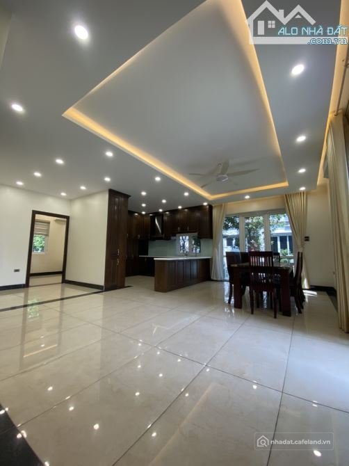 Cho thuê nhà riêng: Cho thuê biệt thự quận Thủ Đức.compound Garden Home, P. Hiệp