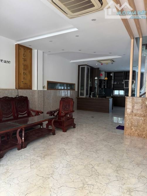 Cho thuê nhà riêng: Cho thuê biệt thự compound Jamona Home Resort ngay Hiệp Bình