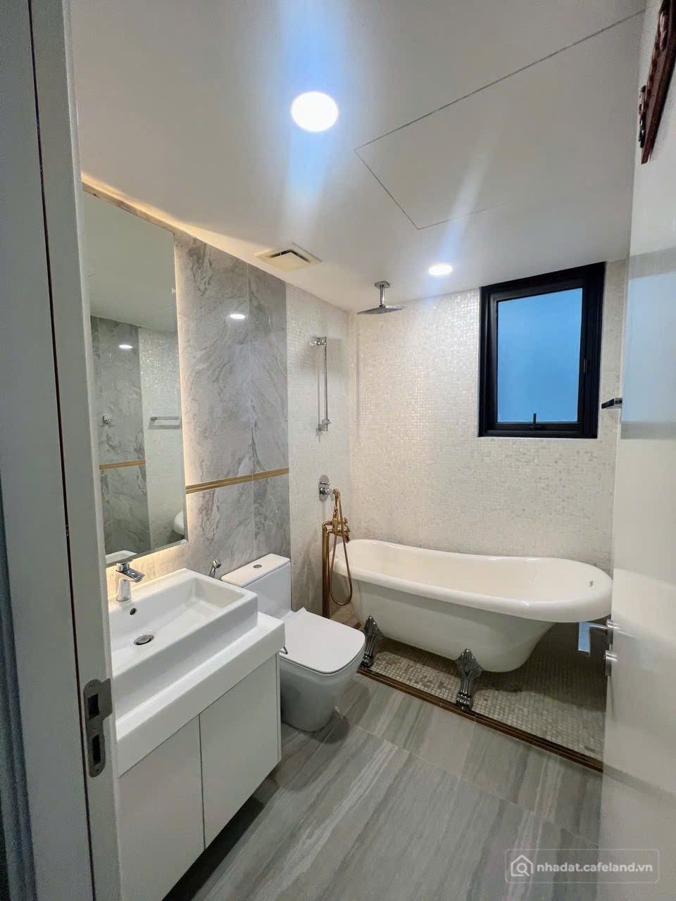Bán căn hộ chung cư: BDS HVL [NC] BÁN GATEWAY THẢO ĐIỀN Q2 DT 90m2