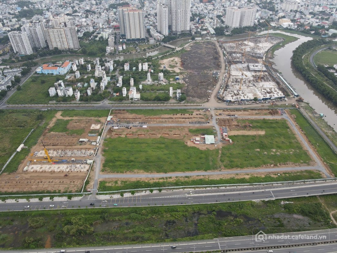 Bán nhà riêng: BDS HVL BÁN MTKD SONG HÀNH Q2 7x17M DỰ ÁN SENTURIA AN PHÚ