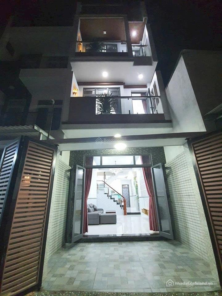 Bán nhà riêng: Nhà trệt 3 lầu, gần chợ xuân hiệp, trường tiểu học .. dt 4.01*17.