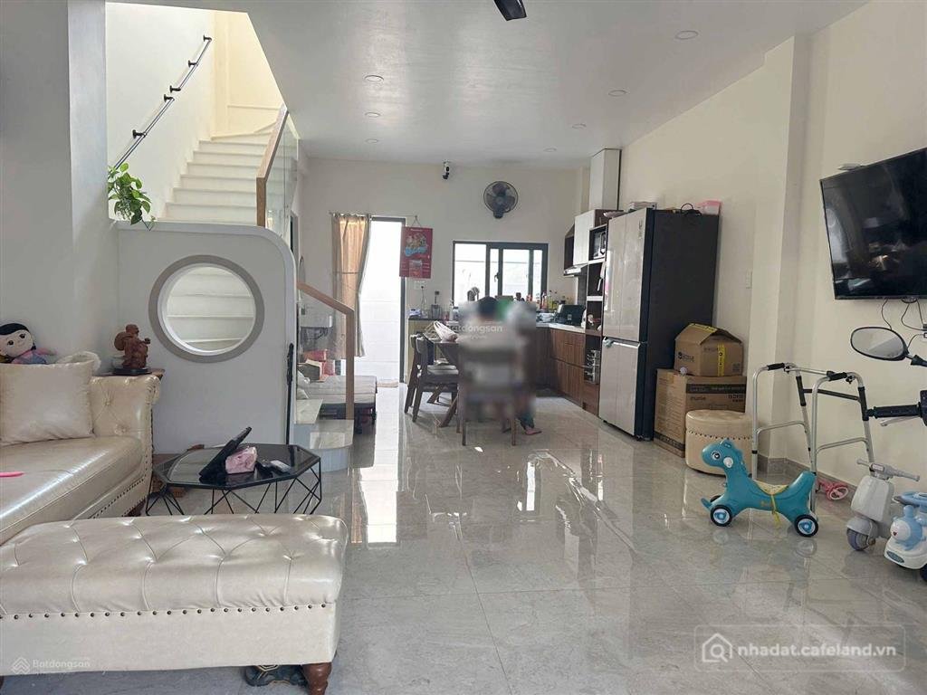 Bán nhà riêng: Nhà 3 tầng mới xây hẻm xe hơi bình chiểu 52m² gần chợ nông sản gi