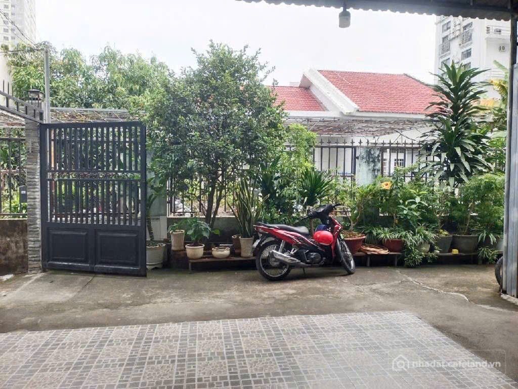 Bán nhà riêng: Nhà 3 tầng - Hẻm xe hơi - Phường Bình Trưng ( Bình Trưng Đông Quậ
