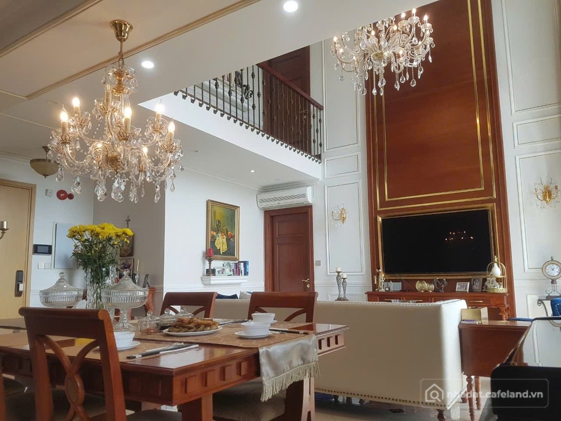 Bán nhà riêng: Bán căn hộ duplex 5 phòng ngủ chung cư cao cấp Vista Verde 220m² 