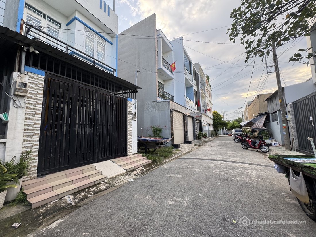 Bán đất thổ cư: BÁN ĐẤT ĐƯỜNG SỐ 10, LINH XUÂN - KHU PHÂN LÔ - 65m2 - GIÁ 4.9 TỶ