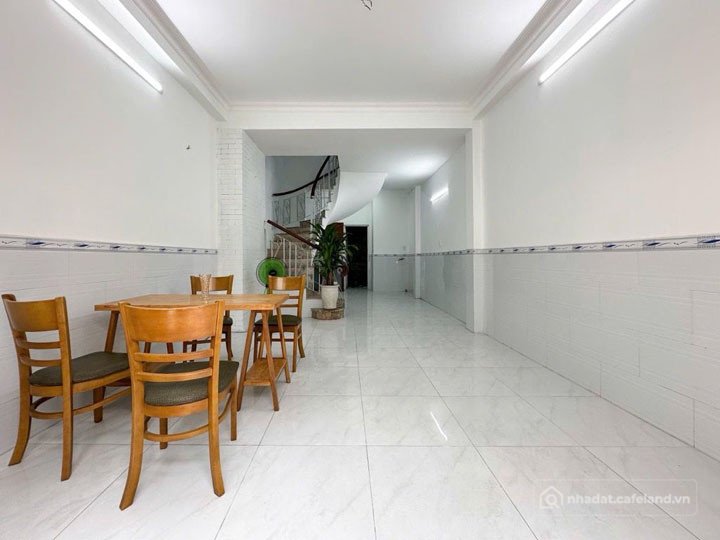 Bán nhà riêng: Nhà 4 tầng, Hẻm Xe Hơi, Cộng Hòa, Tân Bình, 52m2, nhỉnh 10 tỷ TL