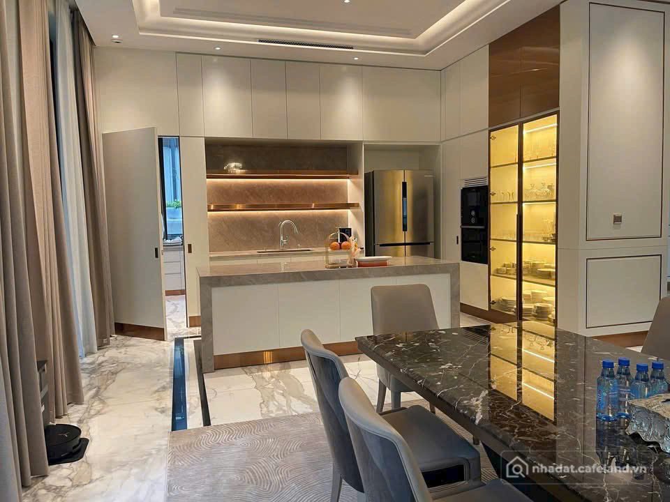 Bán nhà riêng: BDS HVL [NC] Biệt thự Tân Cảng - Vinhomes Central Park