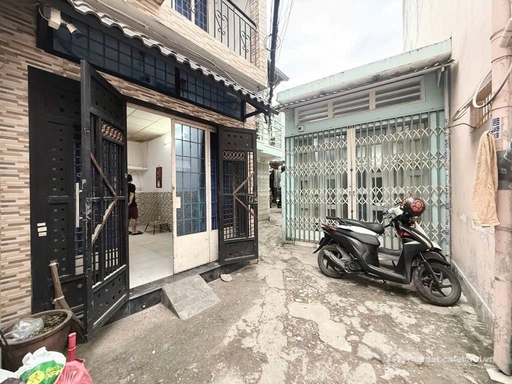 Bán nhà riêng: TĂNG BẠT HỔ- BÌNH THẠNH, THÔNG NGUYỄN VĂN ĐẬU, SÁT ĐẠI HỌC VĂN LA