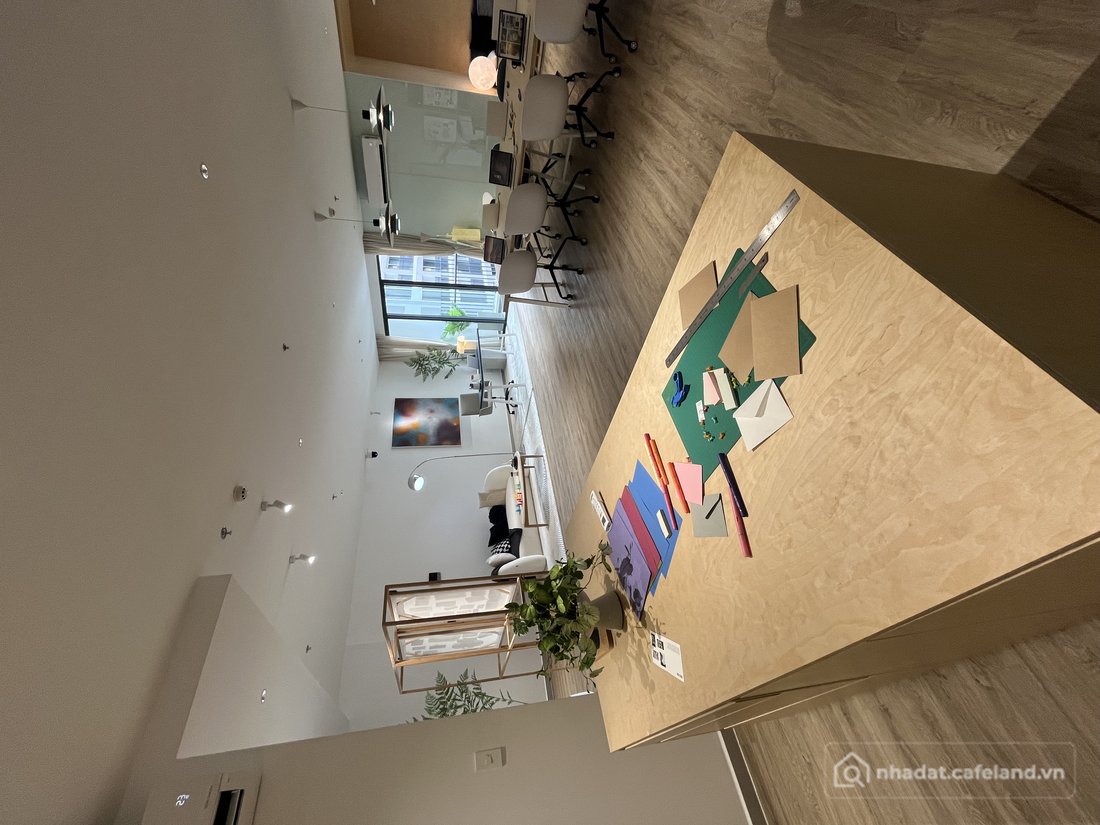 Bán căn hộ chung cư: 71m2 - Giá 2.79 tỷ trả nhanh - Sổ hồng riêng - Officetel 1P