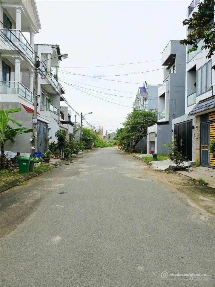 Bán đất thổ cư: Bán đất bưng ông thoàn, khu công nghệ cao samsung, giá 6,2 tỷ/10