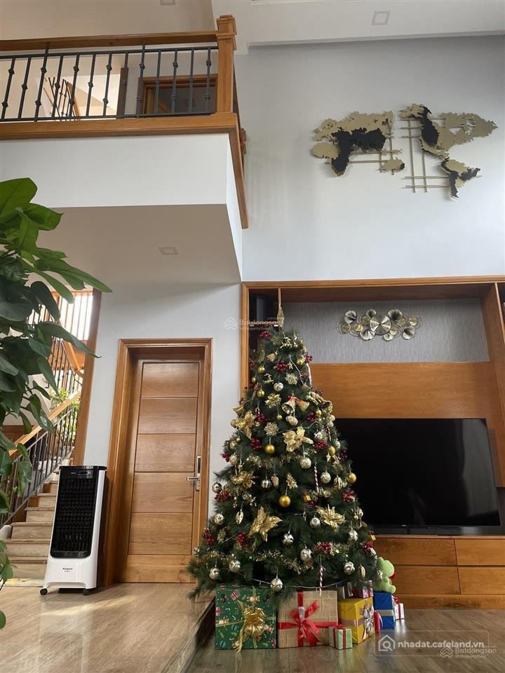 Bán nhà riêng: Bán biệt thự sân vườn tại villa park, 342m2, view đẹp, q9, hcm