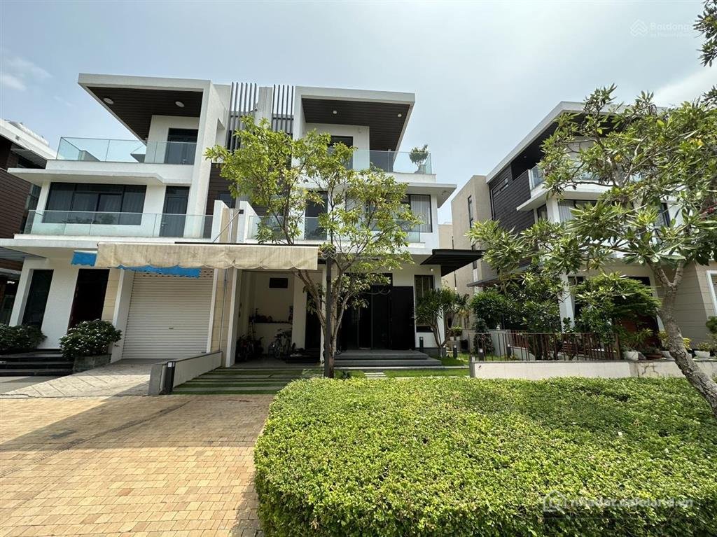 Bán nhà riêng: Chủ cần bán biệt thự song lập da lucasta villa, liên phường, tp t