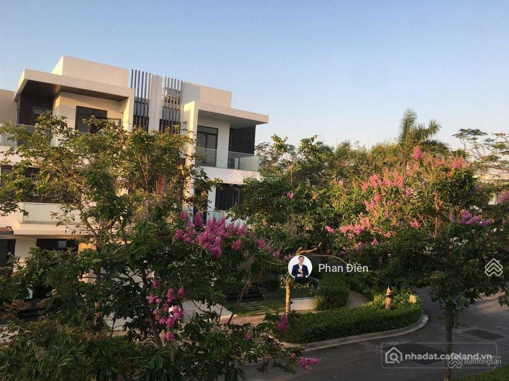 Bán nhà riêng: Chính chủ bán biệt thự lucasta khang điền 175m2 nhà thô 23.5 tỷ. 