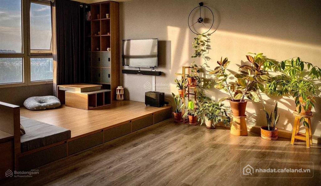 Bán căn hộ chung cư: Cần bán căn góc 112m2 chung cư the eastern có ban công, nội