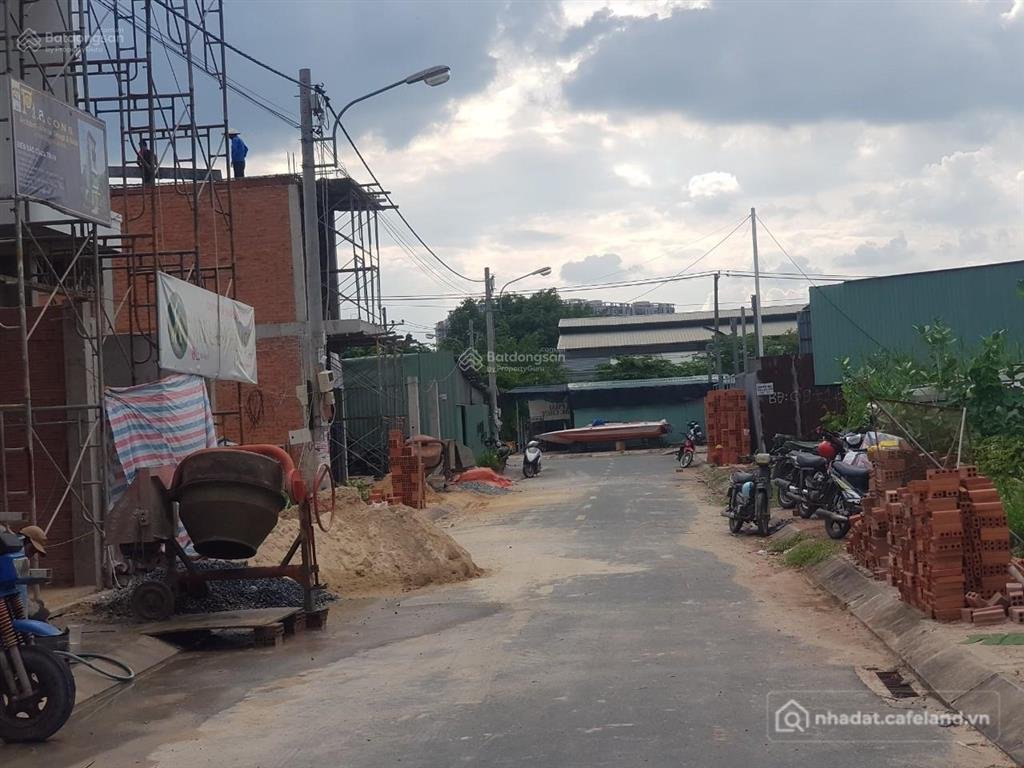 Bán đất thổ cư: Chính chủ bán nhanh lô đất khu diamond town bưng ông thoàn ( giá