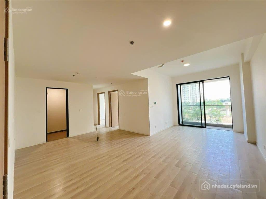 Bán căn hộ chung cư: View nội khu căn góc 2pn tòa a giá 4,86 tỷ all in tại lumie
