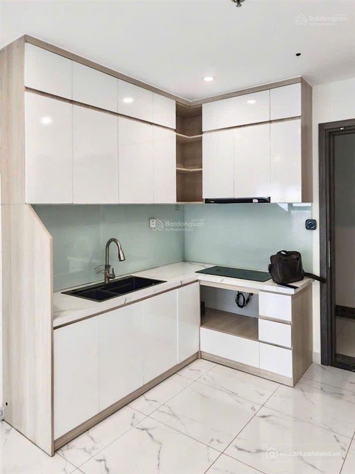 Bán căn hộ chung cư: Bán gấp căn 2pn+ giá bán 3tỷ950tr phân khu the beverly sola