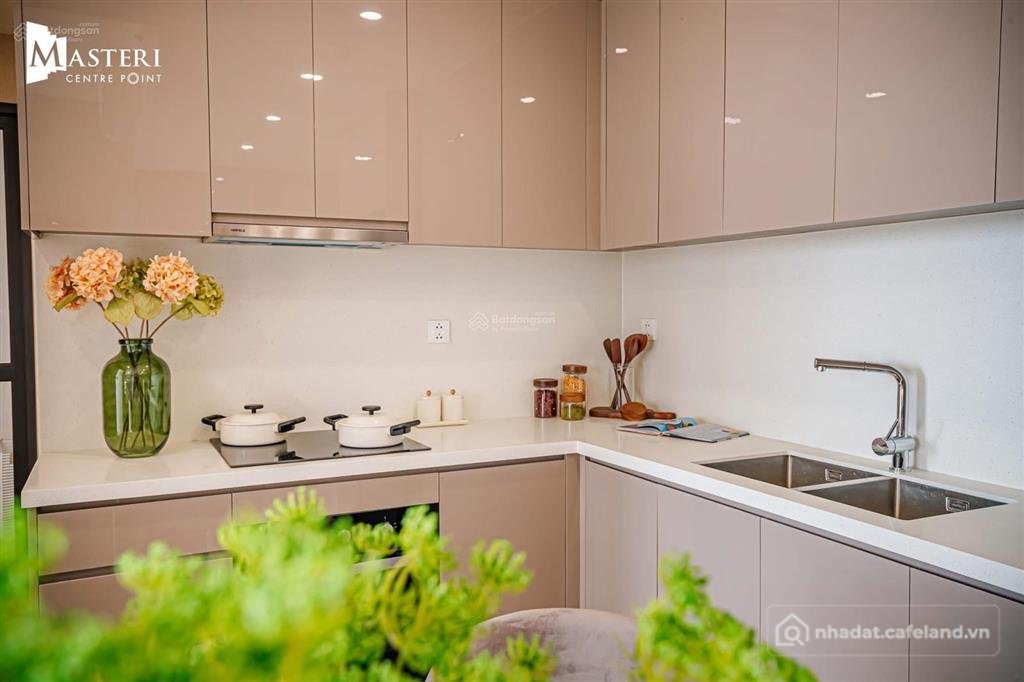Bán căn hộ chung cư: Hot căn 2pn view hồ bơi, gần vincom mega mall, cụm trường q