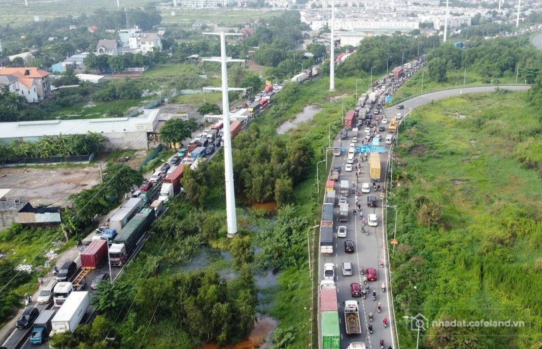 Bán đất thổ cư:  VIP VÀNH ĐAI 2- ĐẤT ĐẸP NGAY VÒNG XOAY PHÚ HỮU, KDC KHANG ĐIỀN