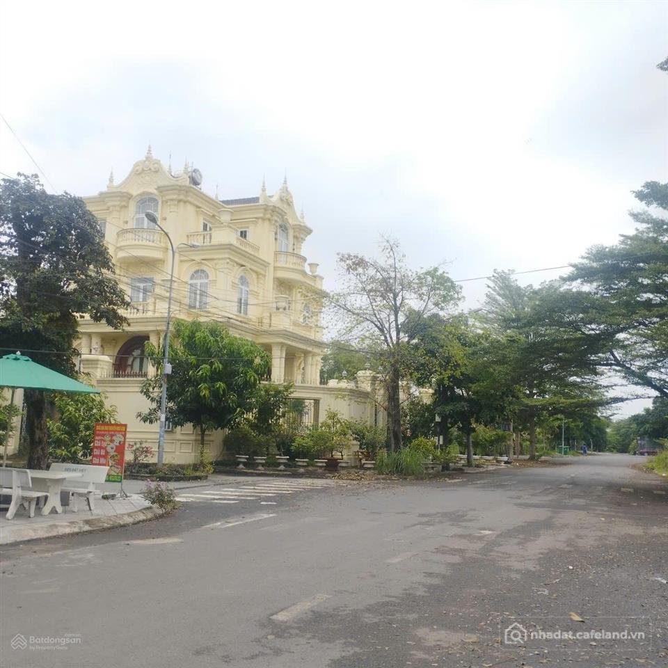 Bán đất thổ cư: Bán đất diamond town, hẻm 68 bưng ông thoàn, quận 9, tp. hcm cũ 