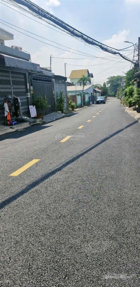 Bán nhà riêng: Bán nhà mặt tiền tân lập 2, gần ga metro vincom lê văn việt 90m2,