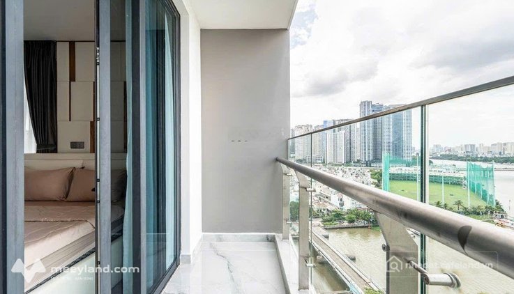 Cho thuê căn hộ chung cư: Cho thuê căn hộ Vinhomes Golden River Ba Son View sông