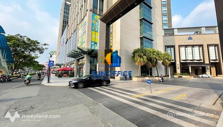 Cho thuê văn phòng: Royal Tower Nguyễn Văn Cừ Quận 1