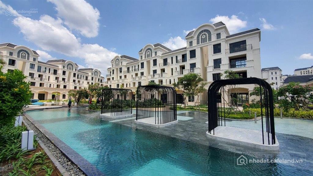 Bán nhà riêng: Parc villa r view trực diện hồ bơi siêu đẹp tại swan bay, giá đầu