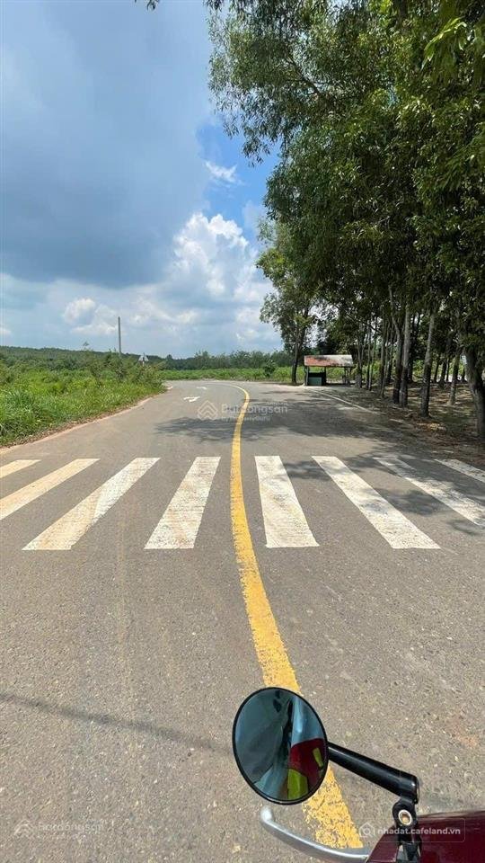 Bán đất thổ cư: Bán đất sào ngay khu công nghiệp minh hưng. giá 390 triệu. đất p
