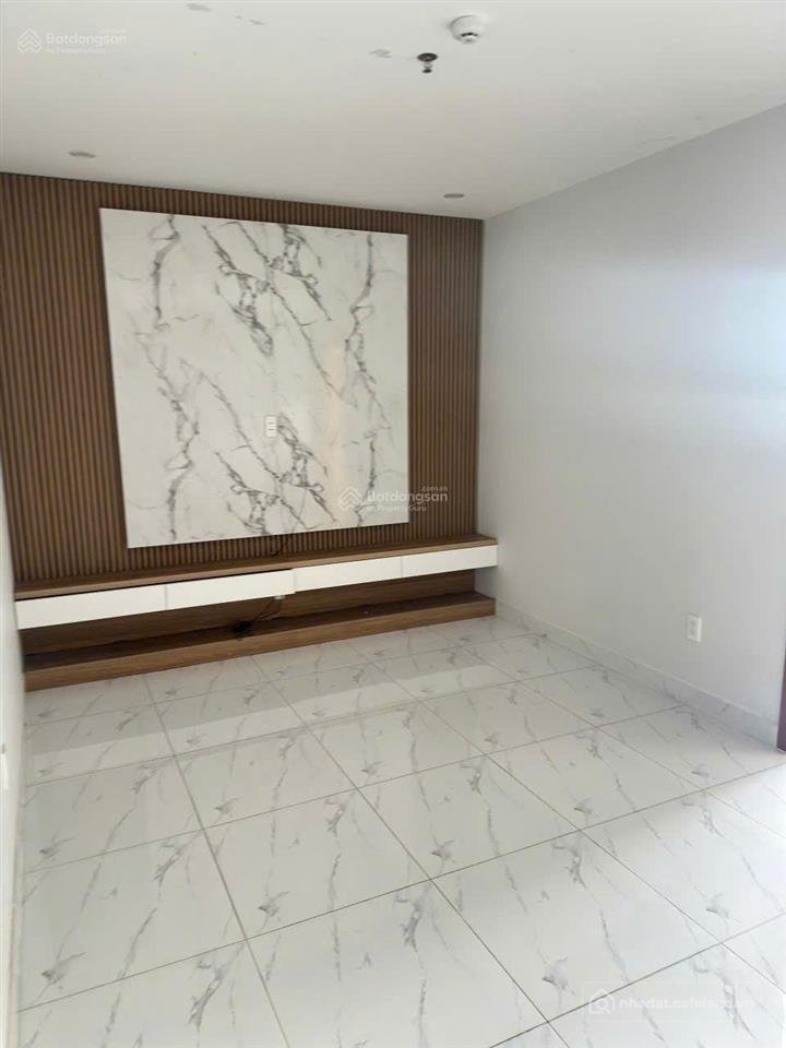 Bán căn hộ chung cư: (7613) star tower, 55,6 m², bao sổ hồng 1,320 tỷ, cho thuê 